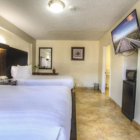 La Bella Oceanfront Inn - Daytona Daytona Beach Extérieur photo